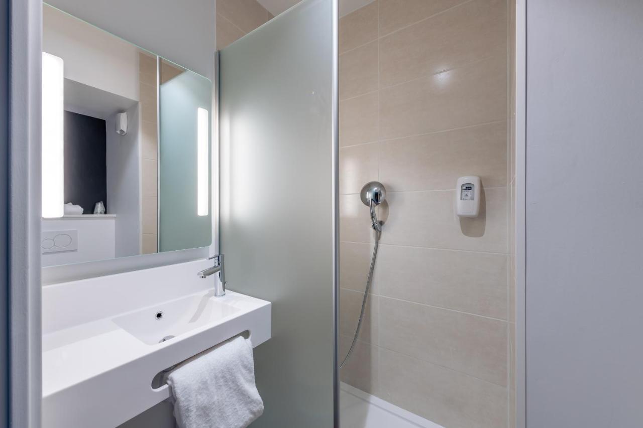 B&B HOTEL Ouistreham Extérieur photo