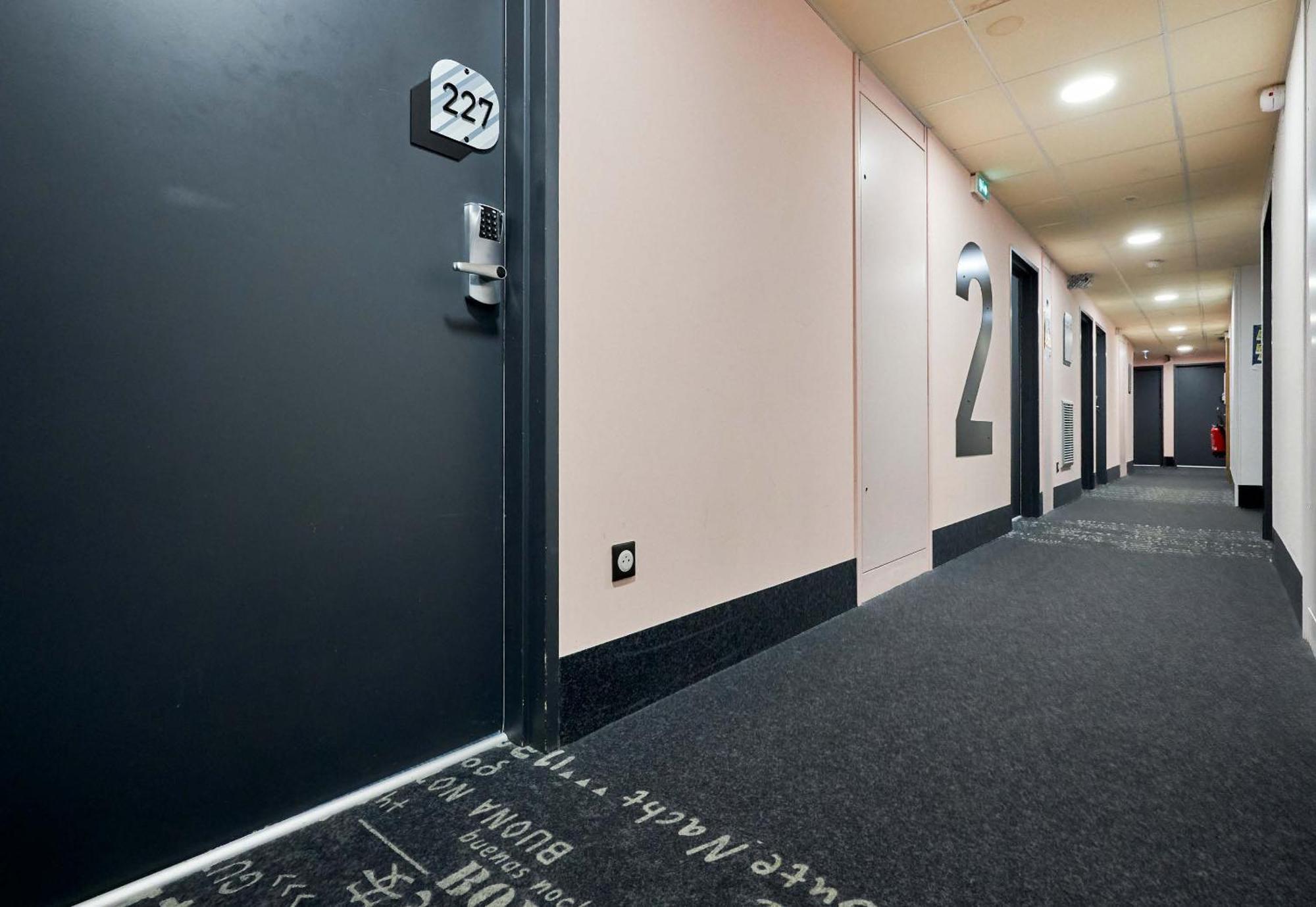 B&B HOTEL Ouistreham Extérieur photo